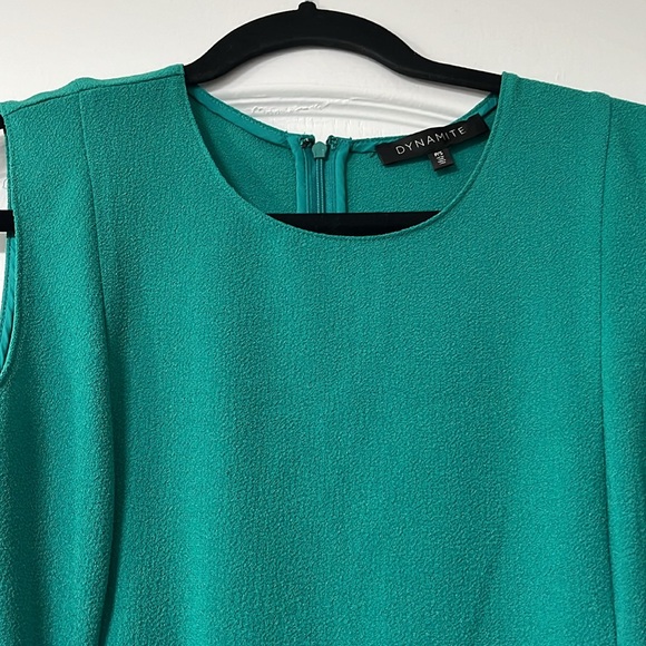 Green fit and flare dress - Picture 2 of 4